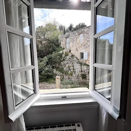 Maison Authentique Centre Historique 펜션 *